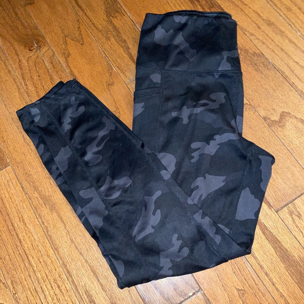 Camo leggings